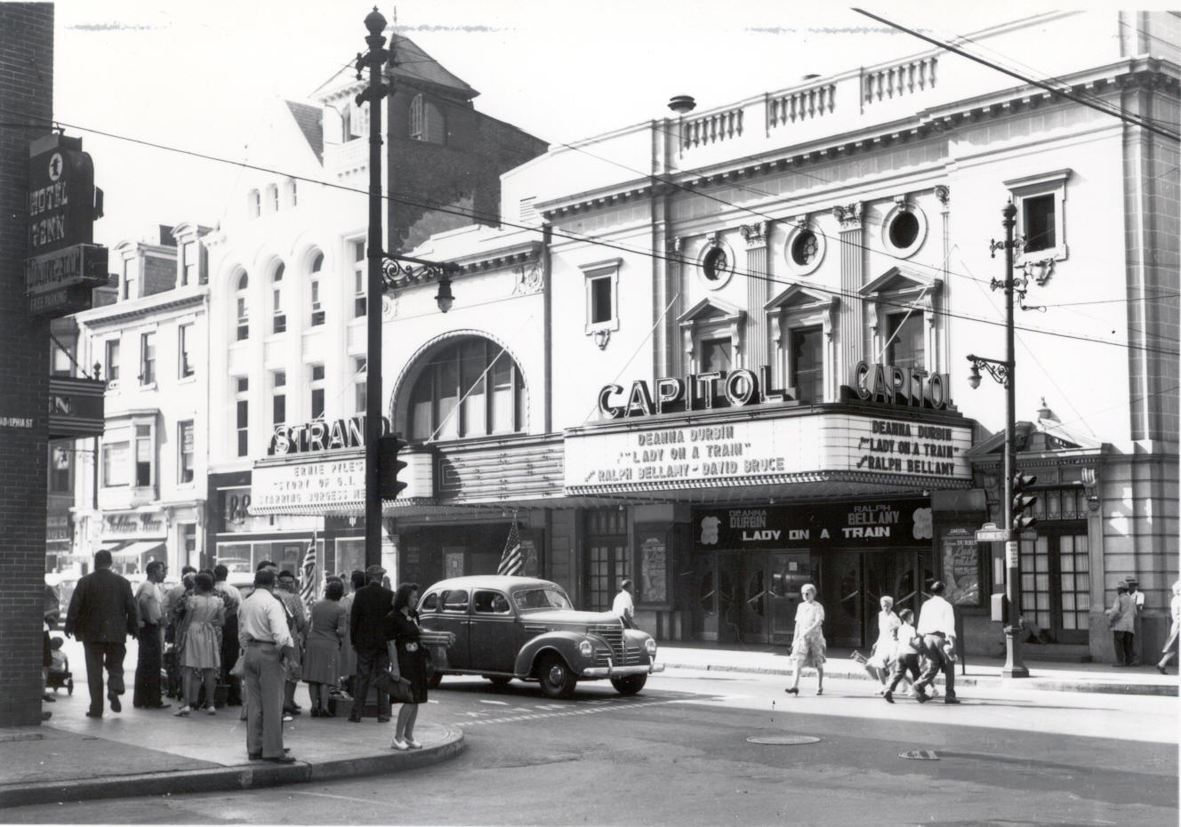 black and white photo of the Capitol Theatre exterior from 1935