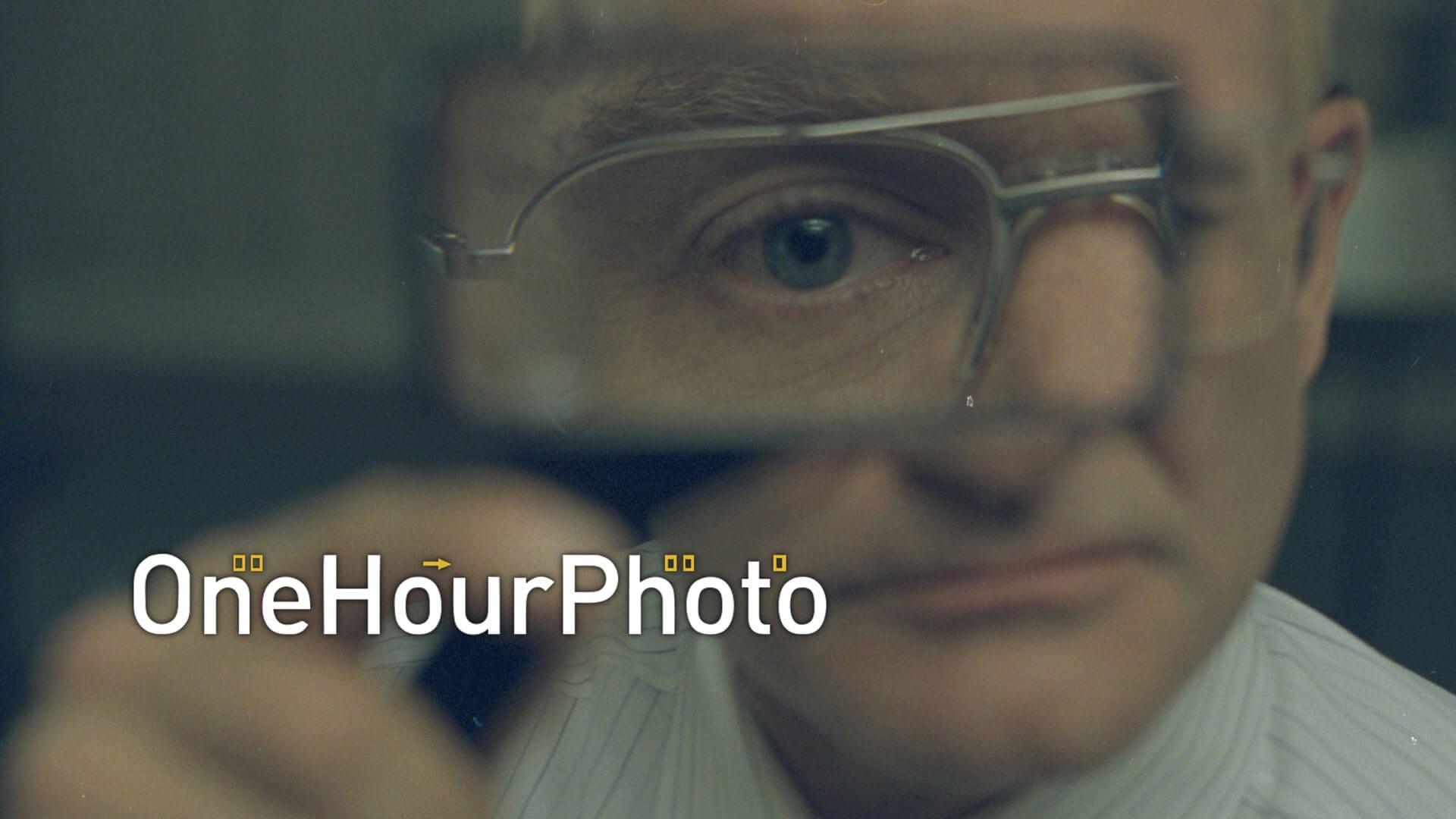 Film poster for One Hour Photo